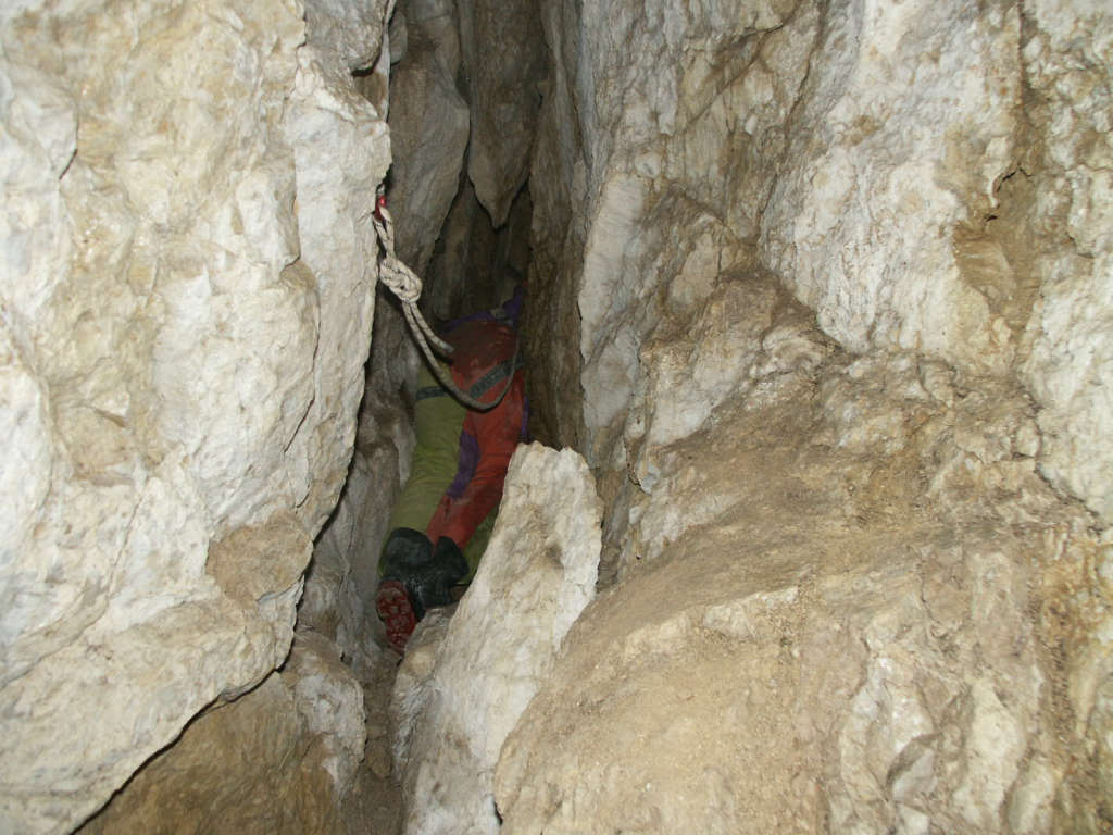exploration a la grotte de l aiguillon